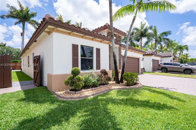 2655 NE 2nd Dr, Homestead, FL 33033