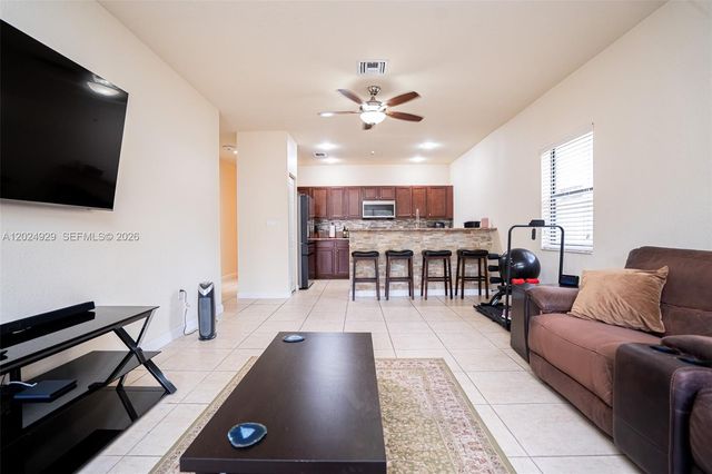 2655 NE 2nd Dr, Homestead, FL 33033