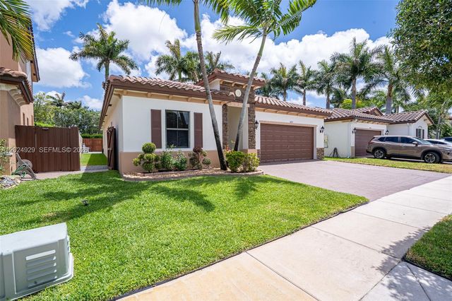 2655 NE 2nd Dr, Homestead, FL 33033