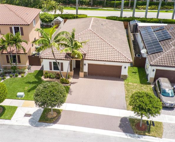 2655 NE 2nd Dr, Homestead, FL 33033