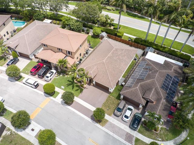 2655 NE 2nd Dr, Homestead, FL 33033