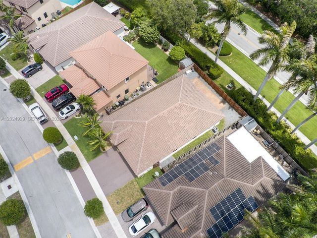 2655 NE 2nd Dr, Homestead, FL 33033