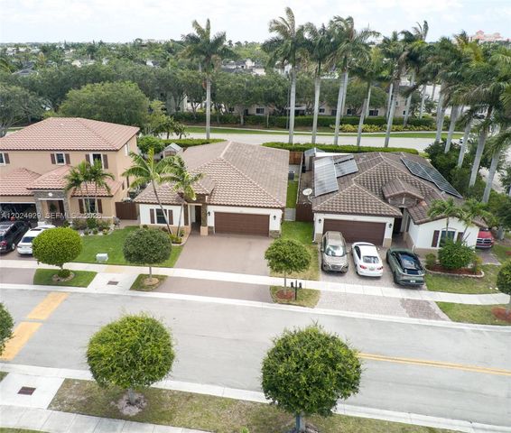 2655 NE 2nd Dr, Homestead, FL 33033