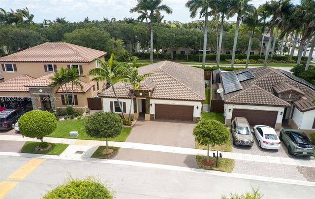 2655 NE 2nd Dr, Homestead, FL 33033