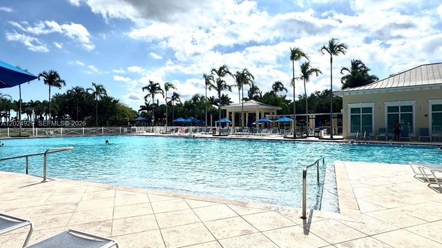 2655 NE 2nd Dr, Homestead, FL 33033