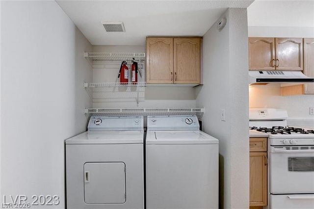 8429 Sewards Bluff Avenue, Las Vegas, NV 89129