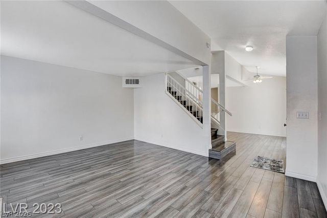 8429 Sewards Bluff Avenue, Las Vegas, NV 89129