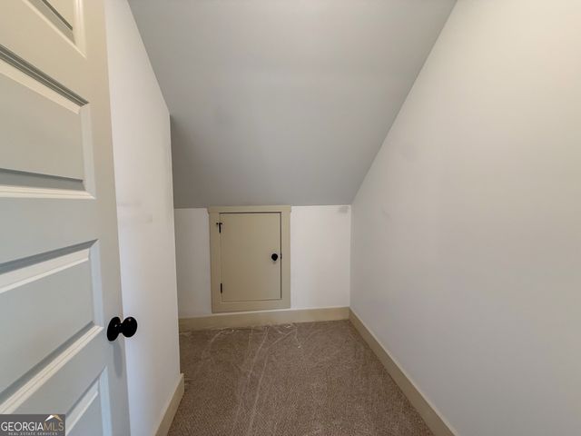 18 Creek Bend Point, Cleveland, GA 30528