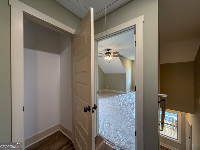 18 Creek Bend Point, Cleveland, GA 30528