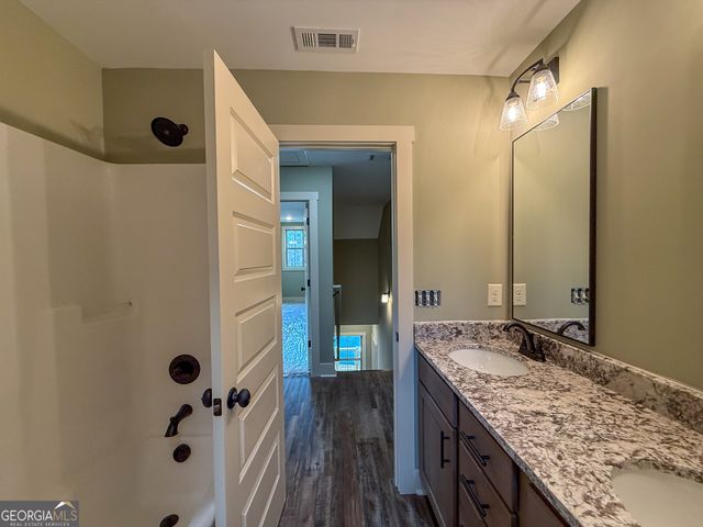 18 Creek Bend Point, Cleveland, GA 30528