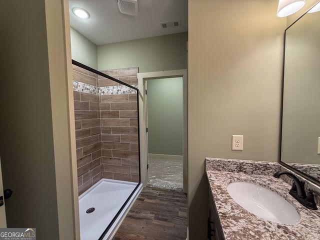 18 Creek Bend Point, Cleveland, GA 30528