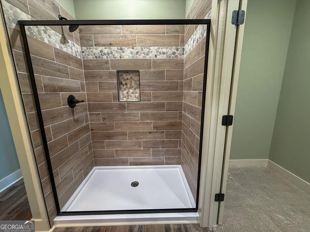 18 Creek Bend Point, Cleveland, GA 30528