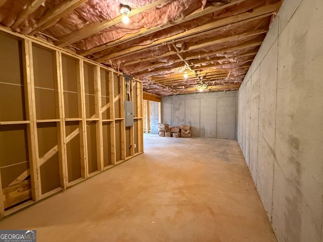 18 Creek Bend Point, Cleveland, GA 30528