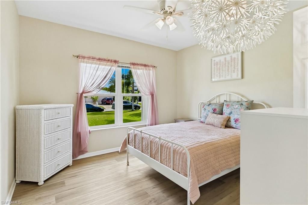 Image 16 of property listing at 2658 SW 31st LN, Cape Coral, FL 33914