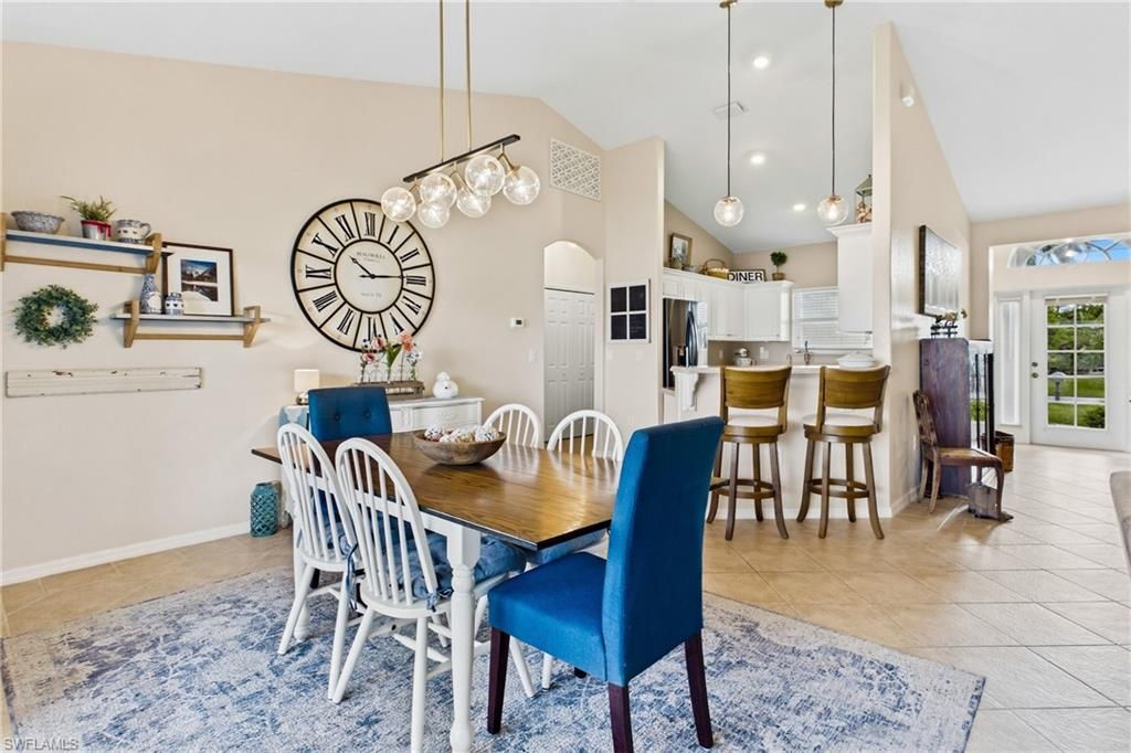 Image 26 of property listing at 2658 SW 31st LN, Cape Coral, FL 33914