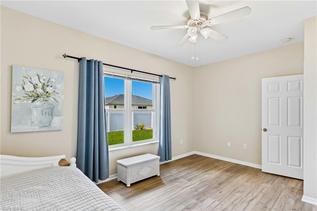 Image 30 of property listing at 2658 SW 31st LN, Cape Coral, FL 33914