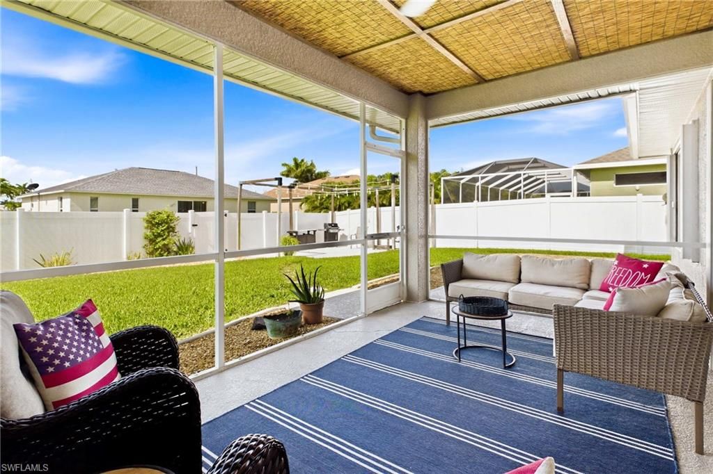 Image 33 of property listing at 2658 SW 31st LN, Cape Coral, FL 33914