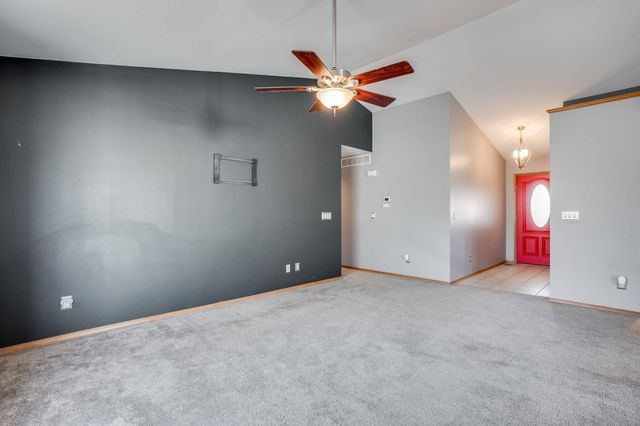 8811 W Britton Ct, Wichita, KS 67205