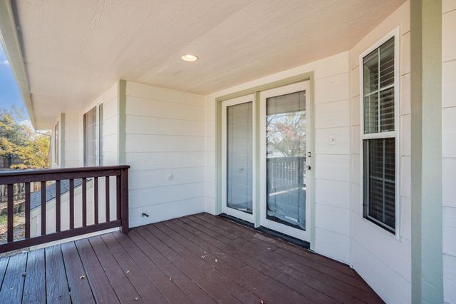 8811 W Britton Ct, Wichita, KS 67205