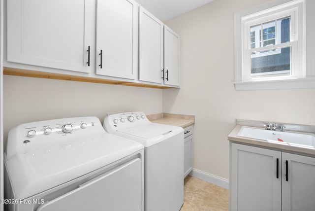 284 Atlantic Court SW, Supply, NC 28462