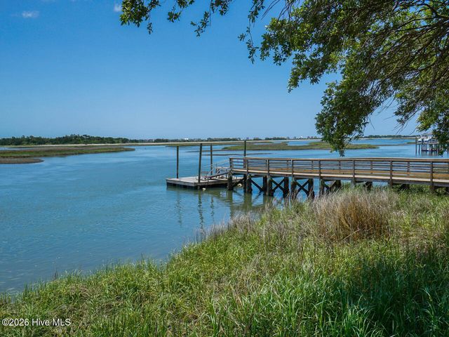 284 Atlantic Court SW, Supply, NC 28462