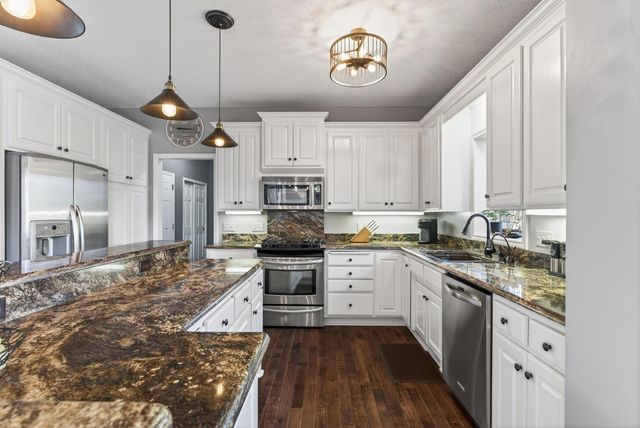 10638 Shady Oak Court N, Champlin, MN 55316