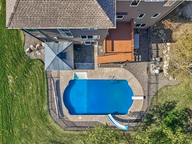 10638 Shady Oak Court N, Champlin, MN 55316