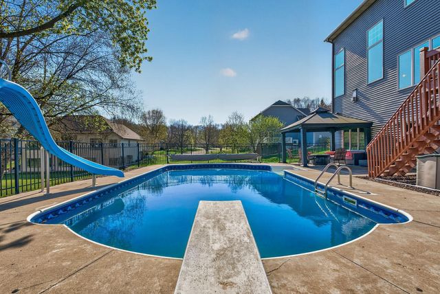 10638 Shady Oak Court N, Champlin, MN 55316