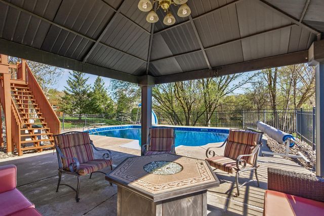 10638 Shady Oak Court N, Champlin, MN 55316