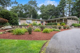 178 Braemoor Rd, Brockton, MA 02301