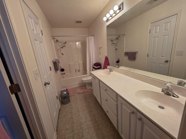 816 Wilshire Ln., Murrells Inlet, SC 29576