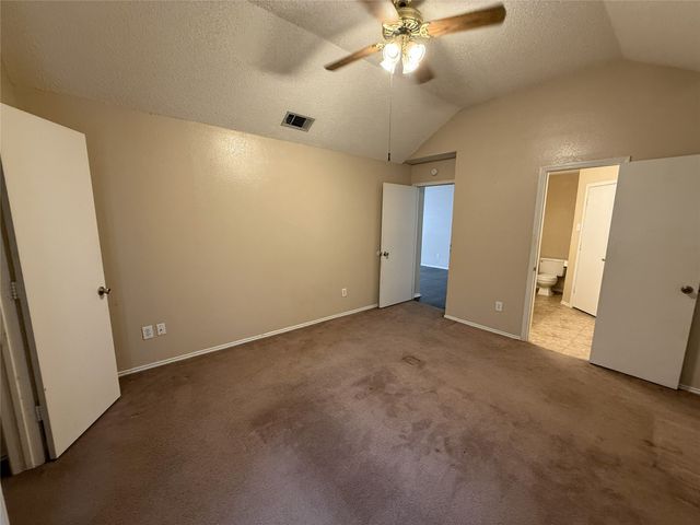 1120 Old Barn Lane, Mesquite, TX 75149