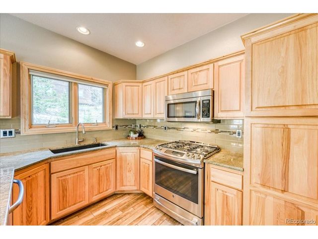 1813 Stellar Dr, Silverthorne, CO 80498