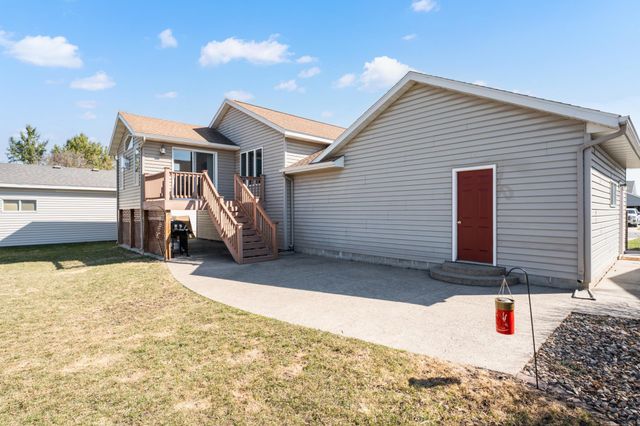 905 3rd Street NW, Byron, MN 55920