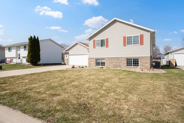 905 3rd Street NW, Byron, MN 55920