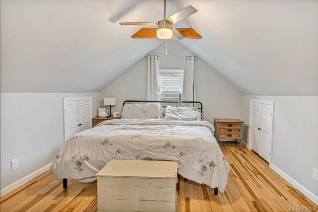 35 Kenwood Avenue, Massapequa, NY 11758