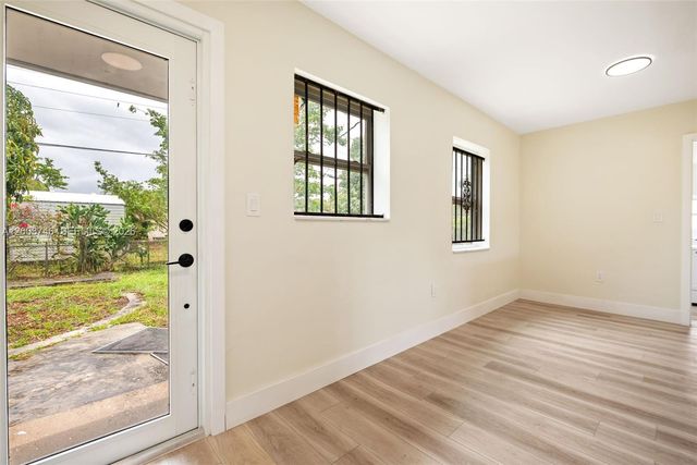 1130 NW 129th Street, North Miami, FL 33168