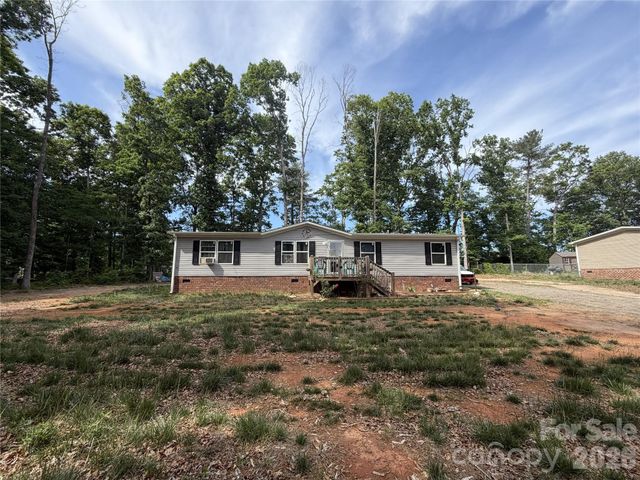 915 Jay Burke Road, Taylorsville, NC 28681