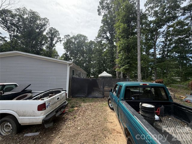 915 Jay Burke Road, Taylorsville, NC 28681