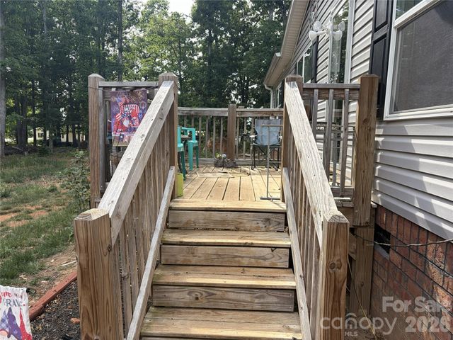 915 Jay Burke Road, Taylorsville, NC 28681
