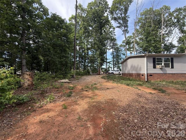 915 Jay Burke Road, Taylorsville, NC 28681