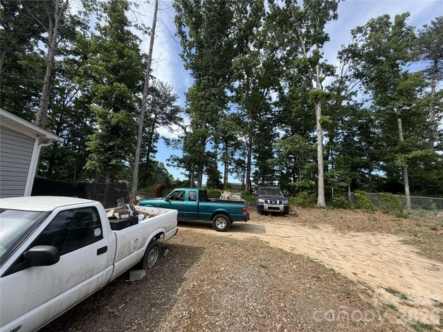915 Jay Burke Road, Taylorsville, NC 28681