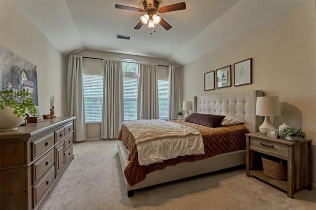 7 W Greenhill Terrace Place, The Woodlands, TX 77382