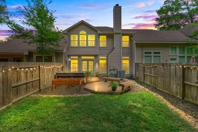 7 W Greenhill Terrace Place, The Woodlands, TX 77382