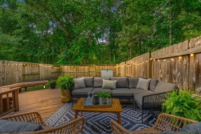 7 W Greenhill Terrace Place, The Woodlands, TX 77382