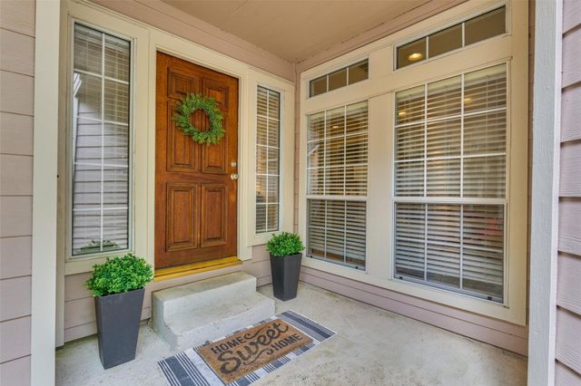 7 W Greenhill Terrace Place, The Woodlands, TX 77382