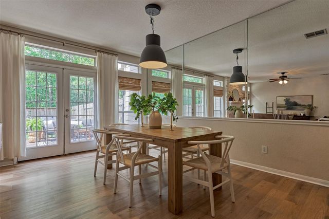 7 W Greenhill Terrace Place, The Woodlands, TX 77382