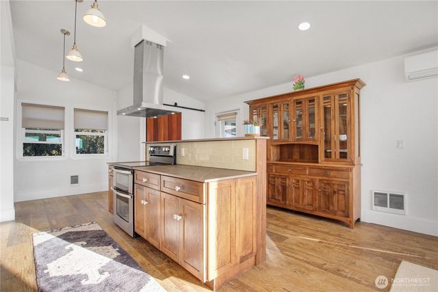 35302 I Place, Ocean Park, WA 98640