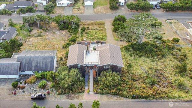 35302 I Place, Ocean Park, WA 98640