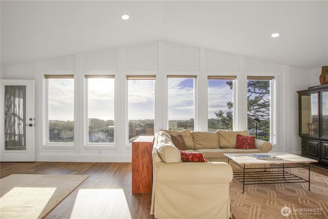 35302 I Place, Ocean Park, WA 98640